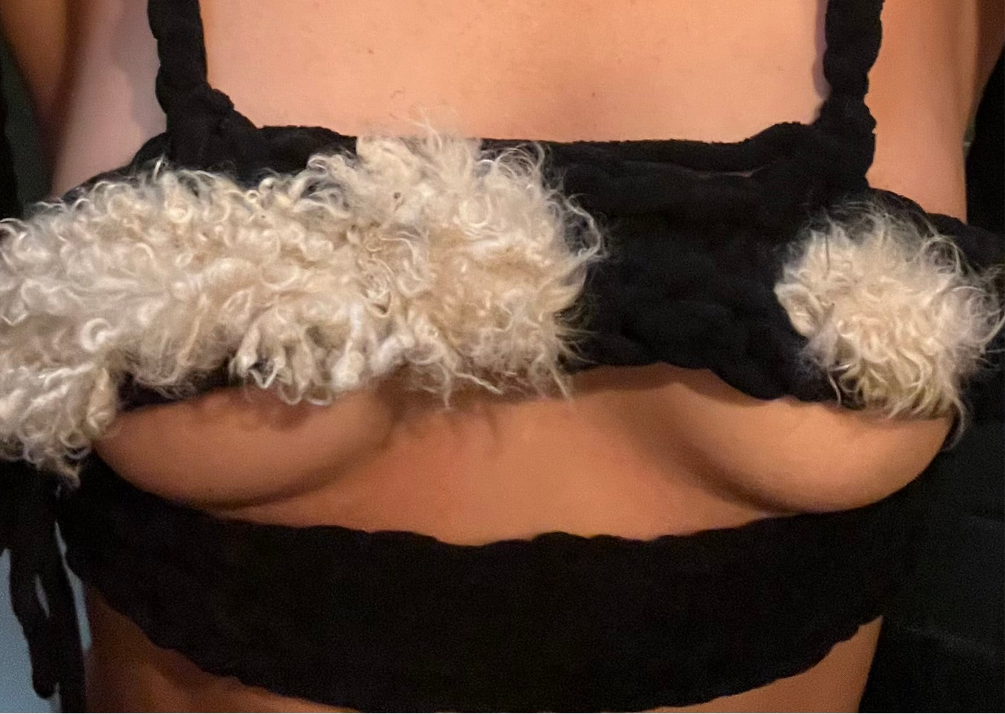 Furry_knitted_top.F7