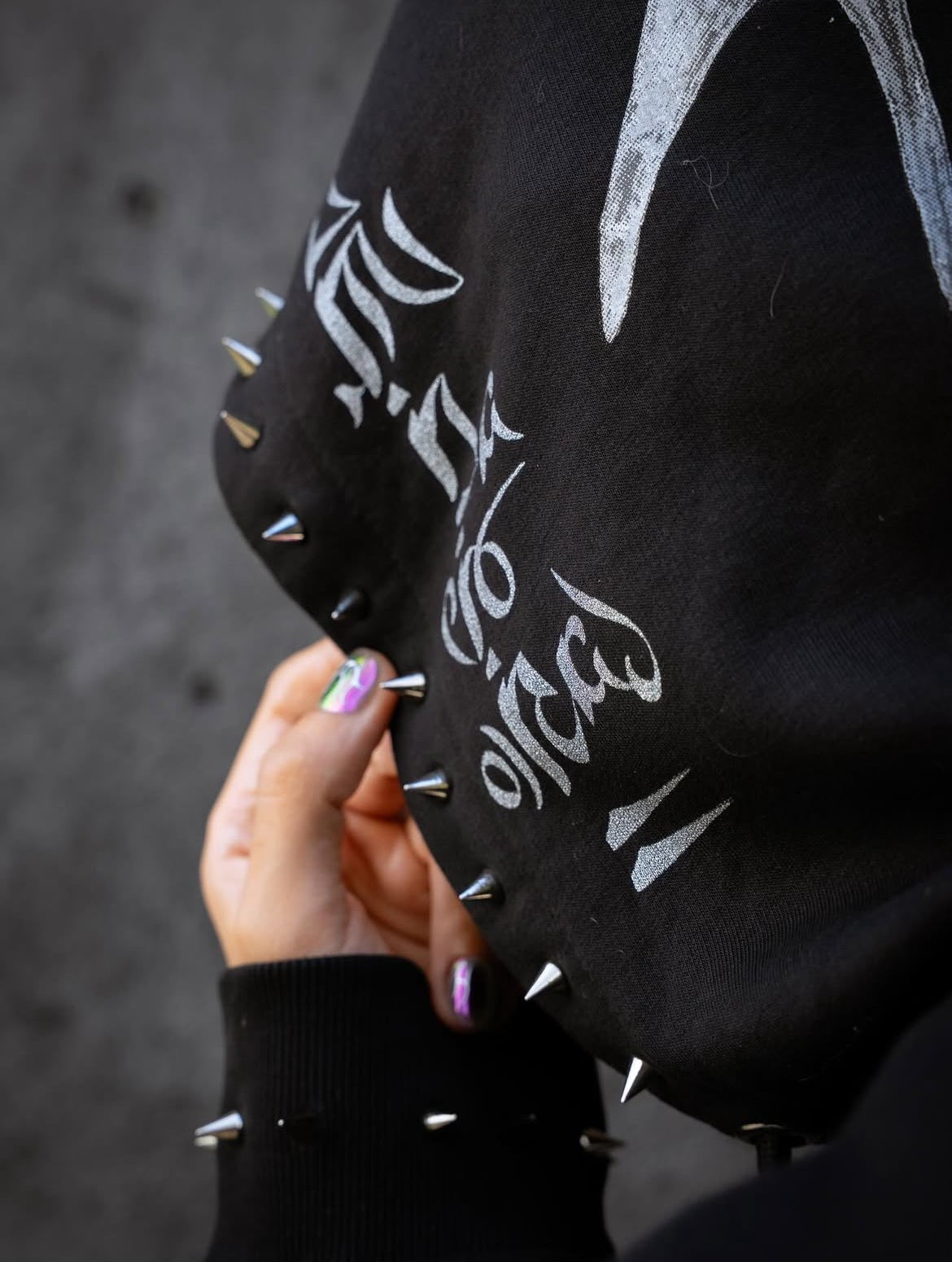111_OMANI_Hoodie.F7 (edicion limitada con apps de acero)
