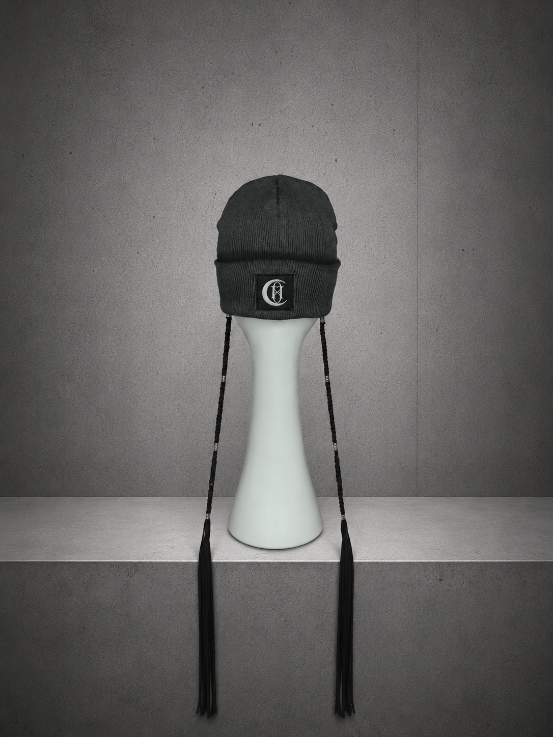 Warden_Tassel_Beanie.F7