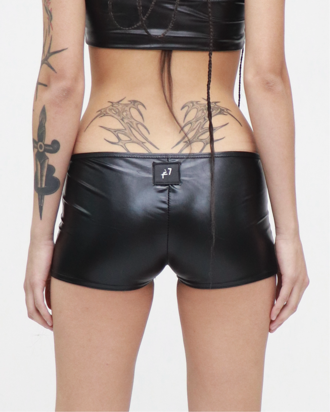 Kira_hot_pants.f7